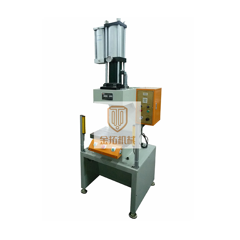 C����������KTZC